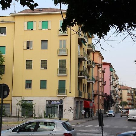 Arcobaleno Affittacamere Verona Exterior foto