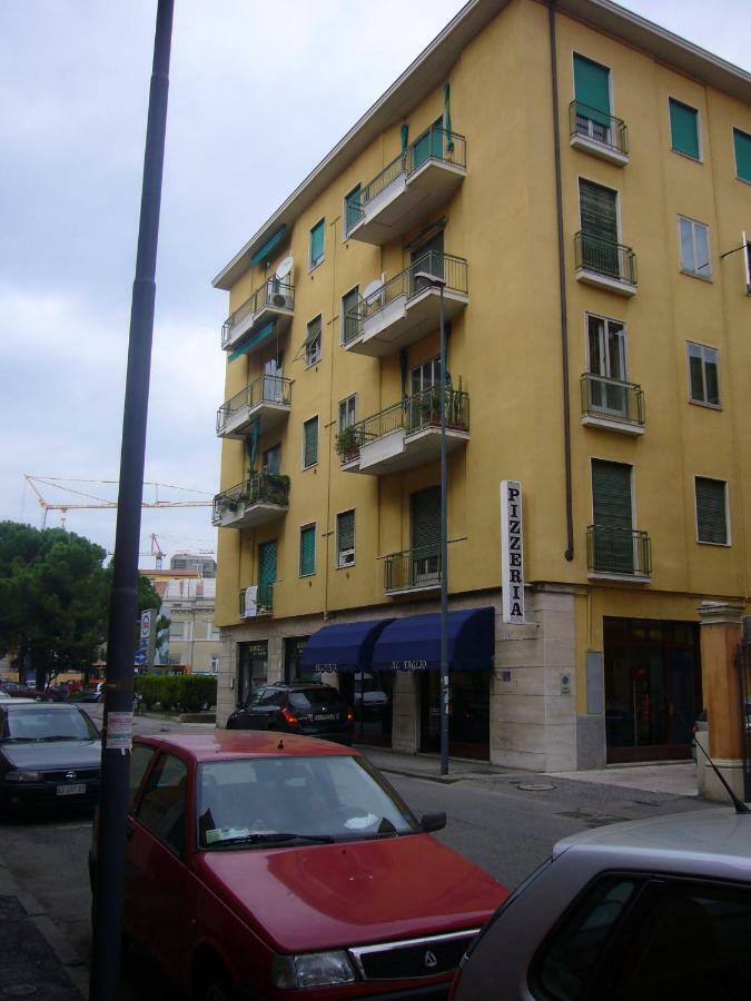 Arcobaleno Affittacamere Verona Exterior foto